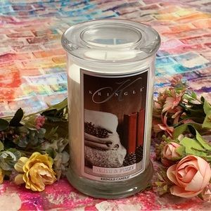 Kringle candle warm and fuzzy 100% soy candle